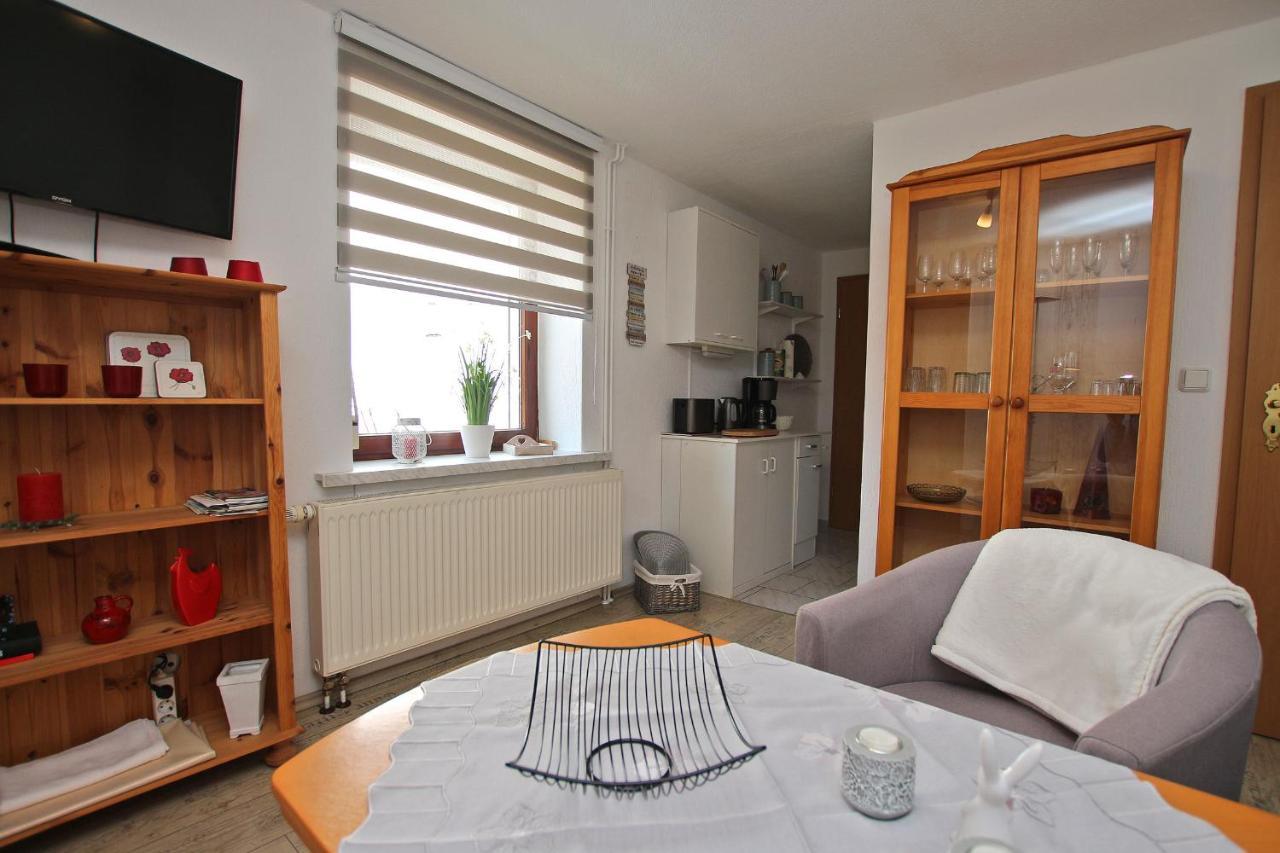 Ferienwohnungen Rheinsberg See 9830 エクステリア 写真