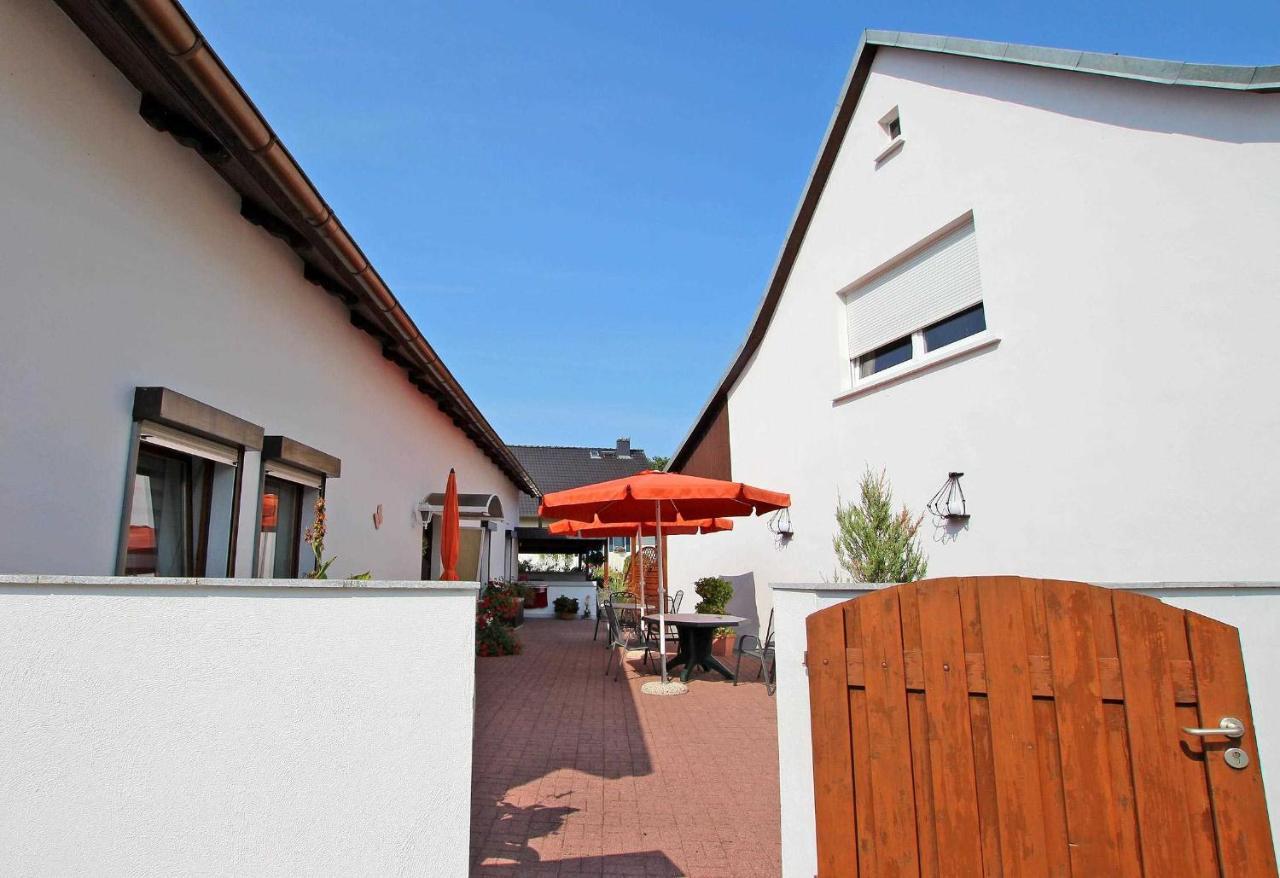 Ferienwohnungen Rheinsberg See 9830 エクステリア 写真